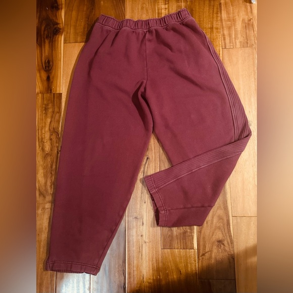 Aerie Oh Snap! Barrel Sweatpant - Picture 5 of 6